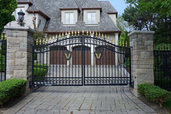 Leesburg Driveway Gate Service